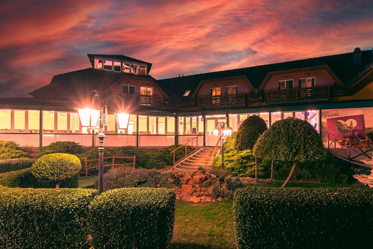 Martoni Resort & Restaurant Szigetszentmárton المظهر الخارجي الصورة