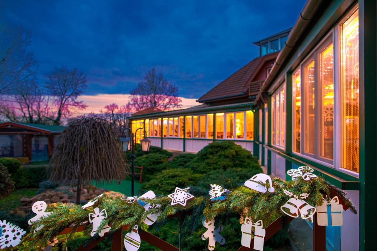 Martoni Resort & Restaurant Szigetszentmárton المظهر الخارجي الصورة